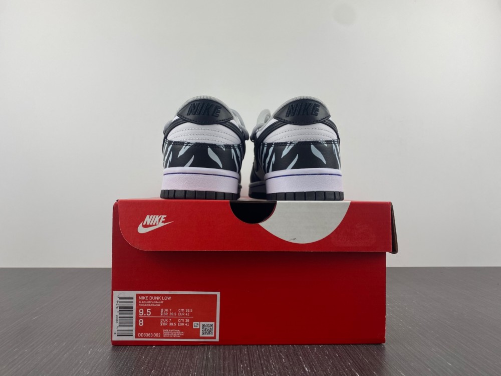 from Nike DUNK LOW DD3363-002
