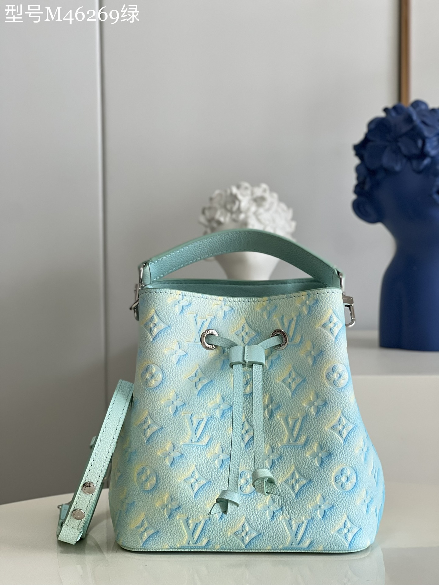 L*ouis V*uitton Top Bag 20*20*13cm