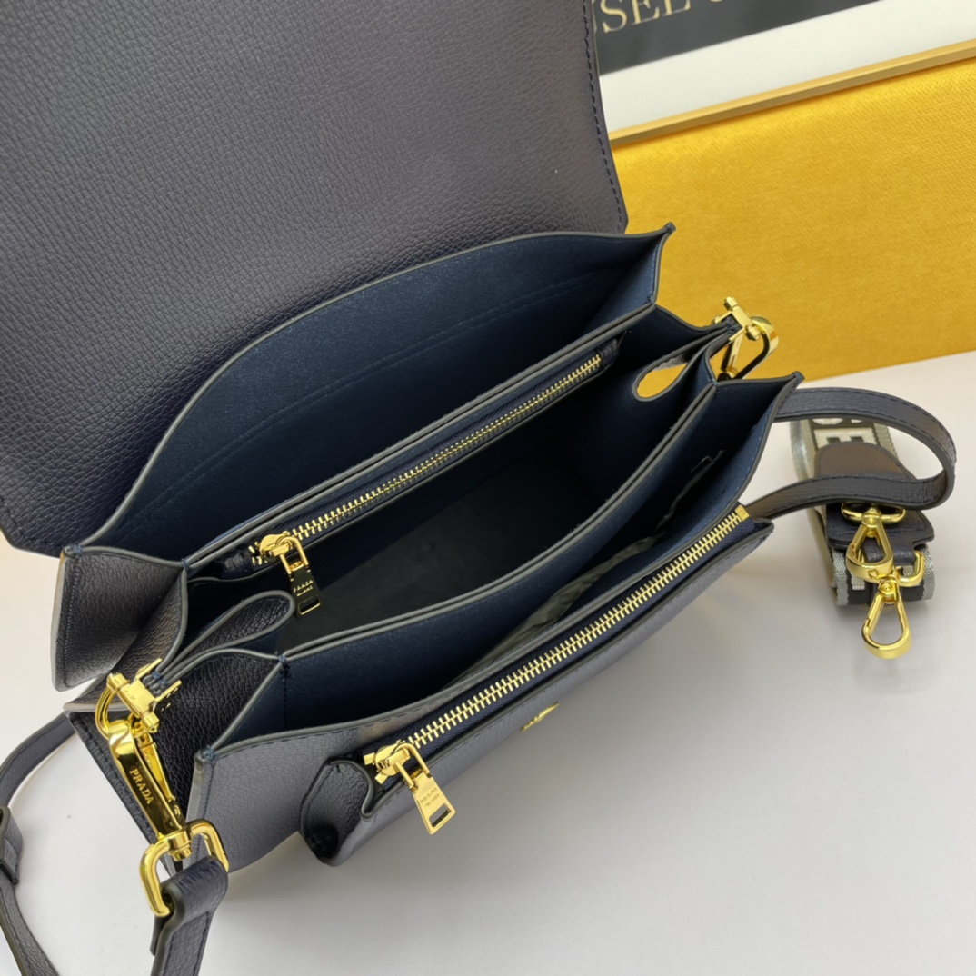 P*rada Top Bag 27*17*10cm