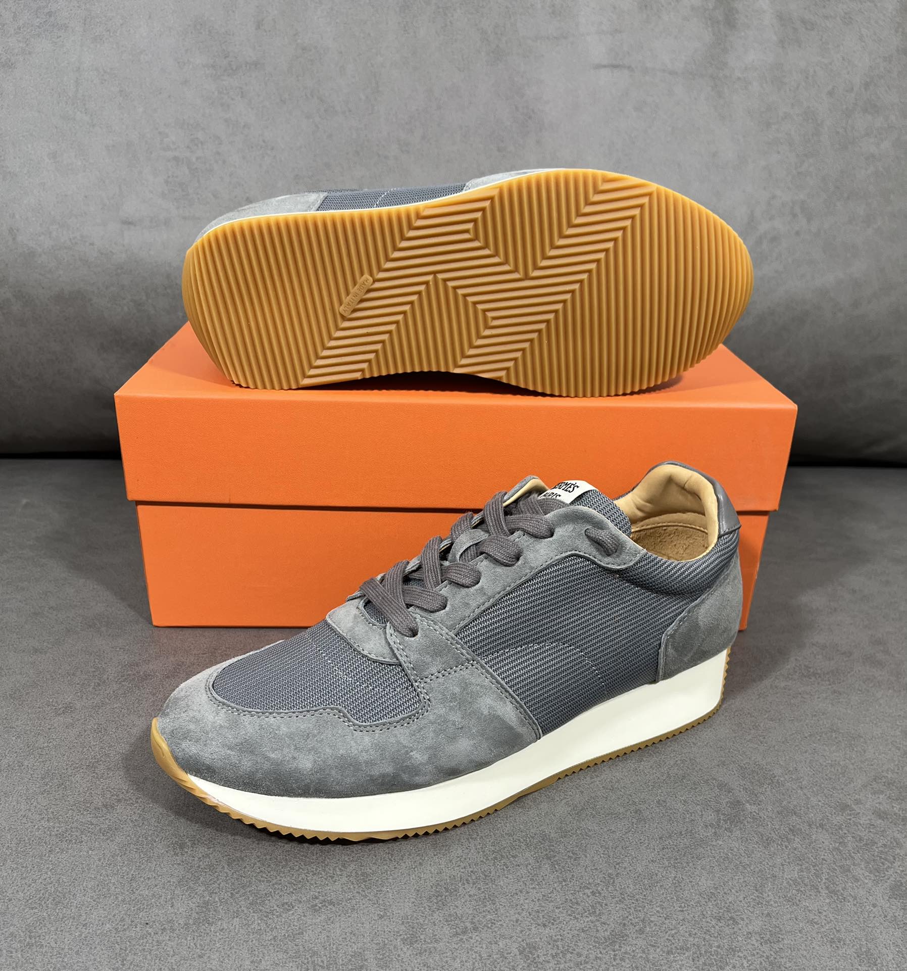 Men H*ermes Top Sneaker