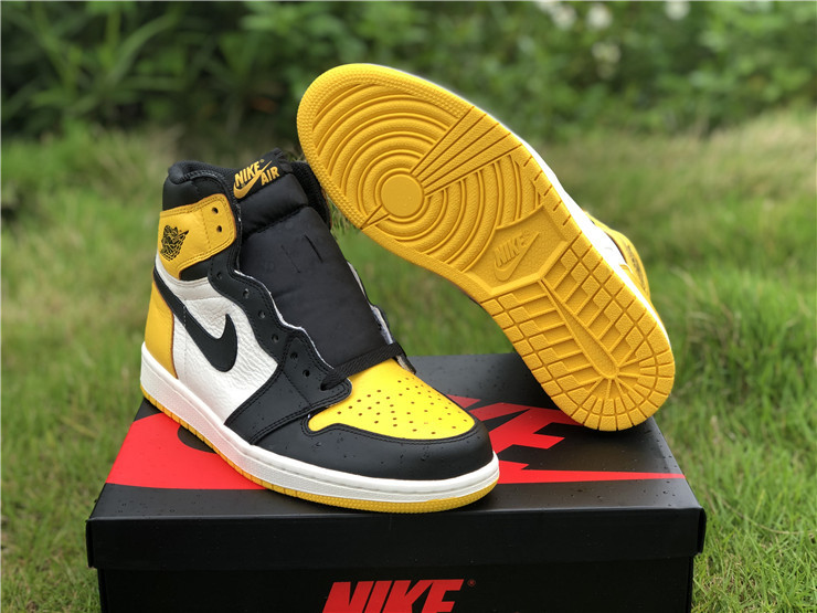 Air Jordan 1 “Yellow Toe” AR1020-700