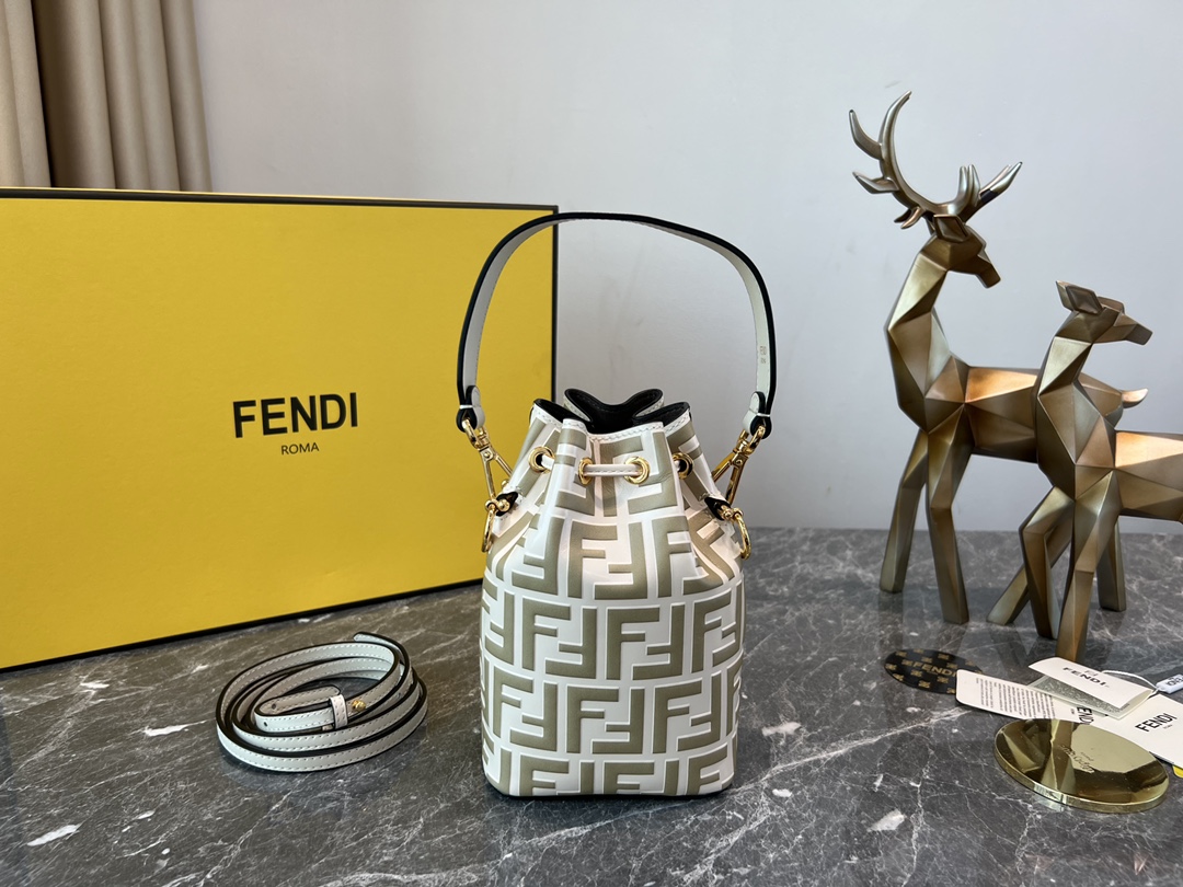 F*endi Bag Top Quality 12*10*18CM