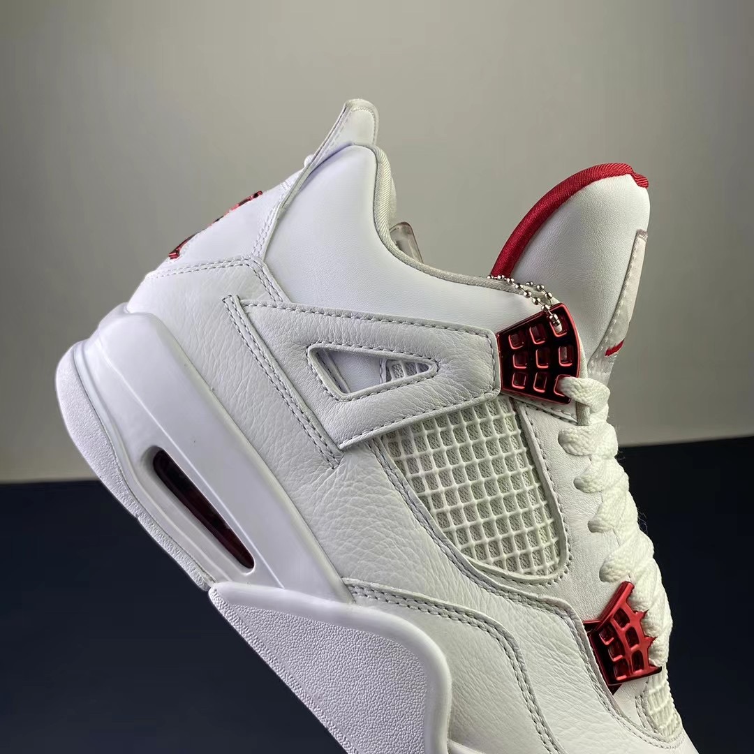 Air Jordan 4 Retro Metallic Red CT8527-112