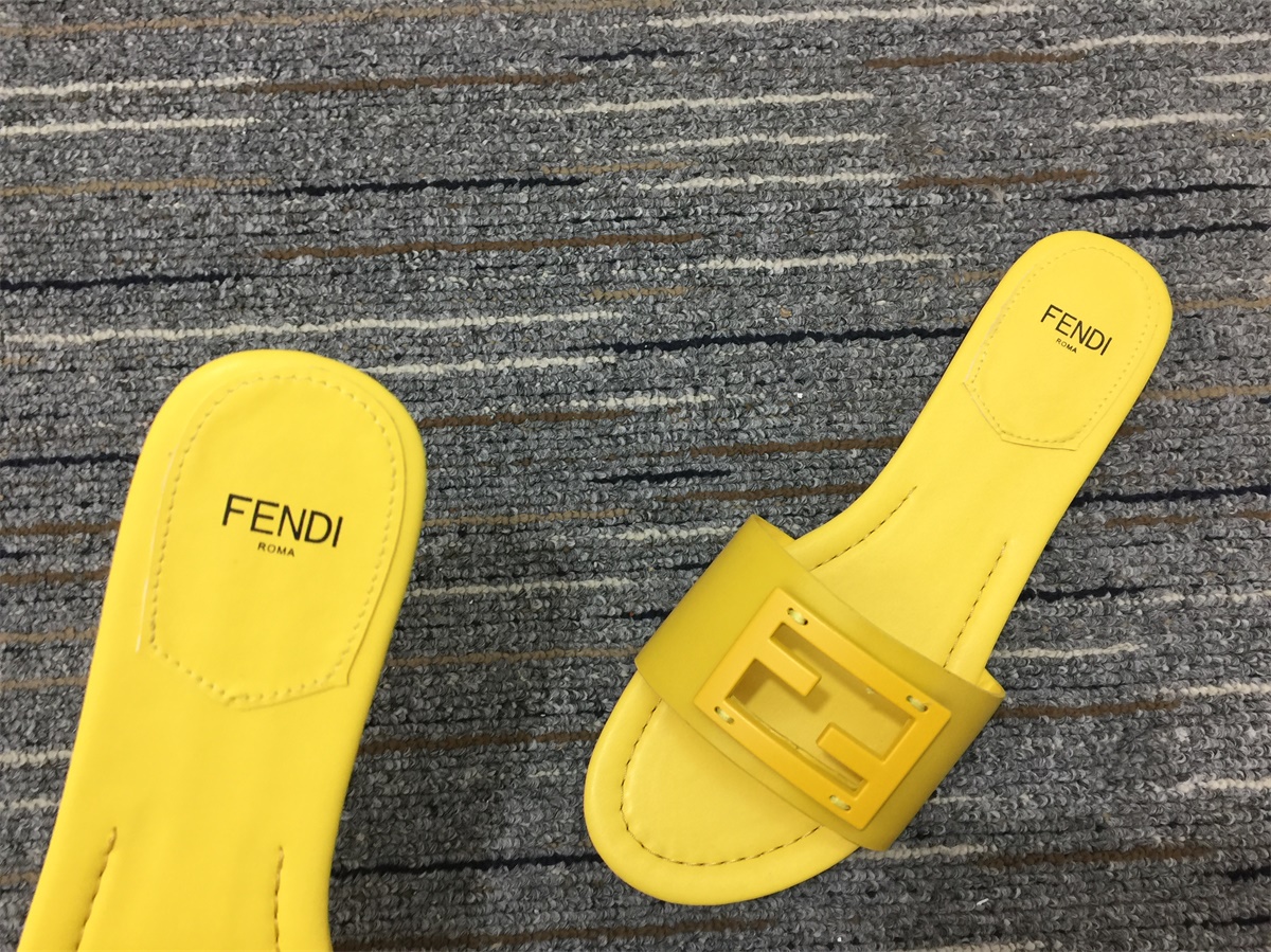 Women F*endi Top Sandals