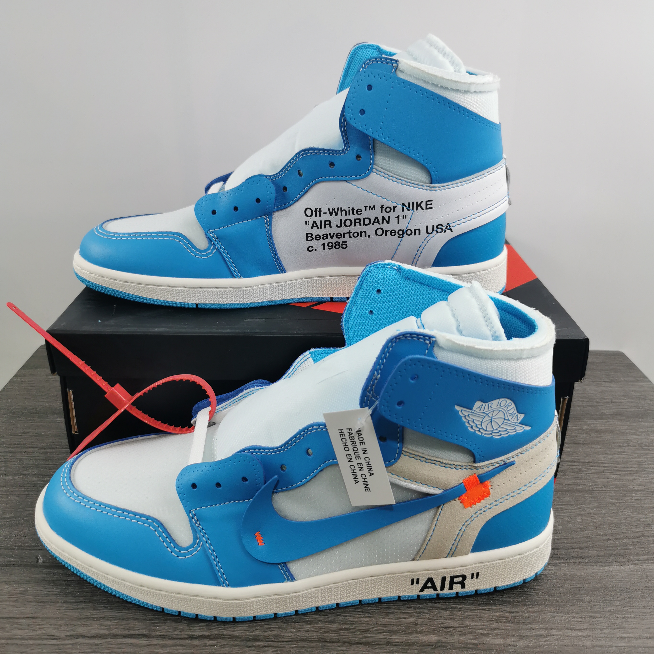 OFF WHITE x Air Jordan 1 Retro High