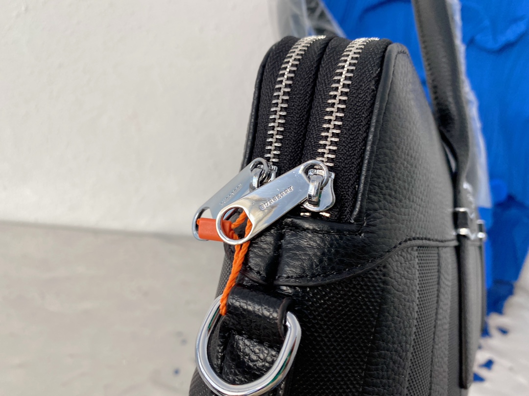 B*urberry Bag Top Quality 38*29cm