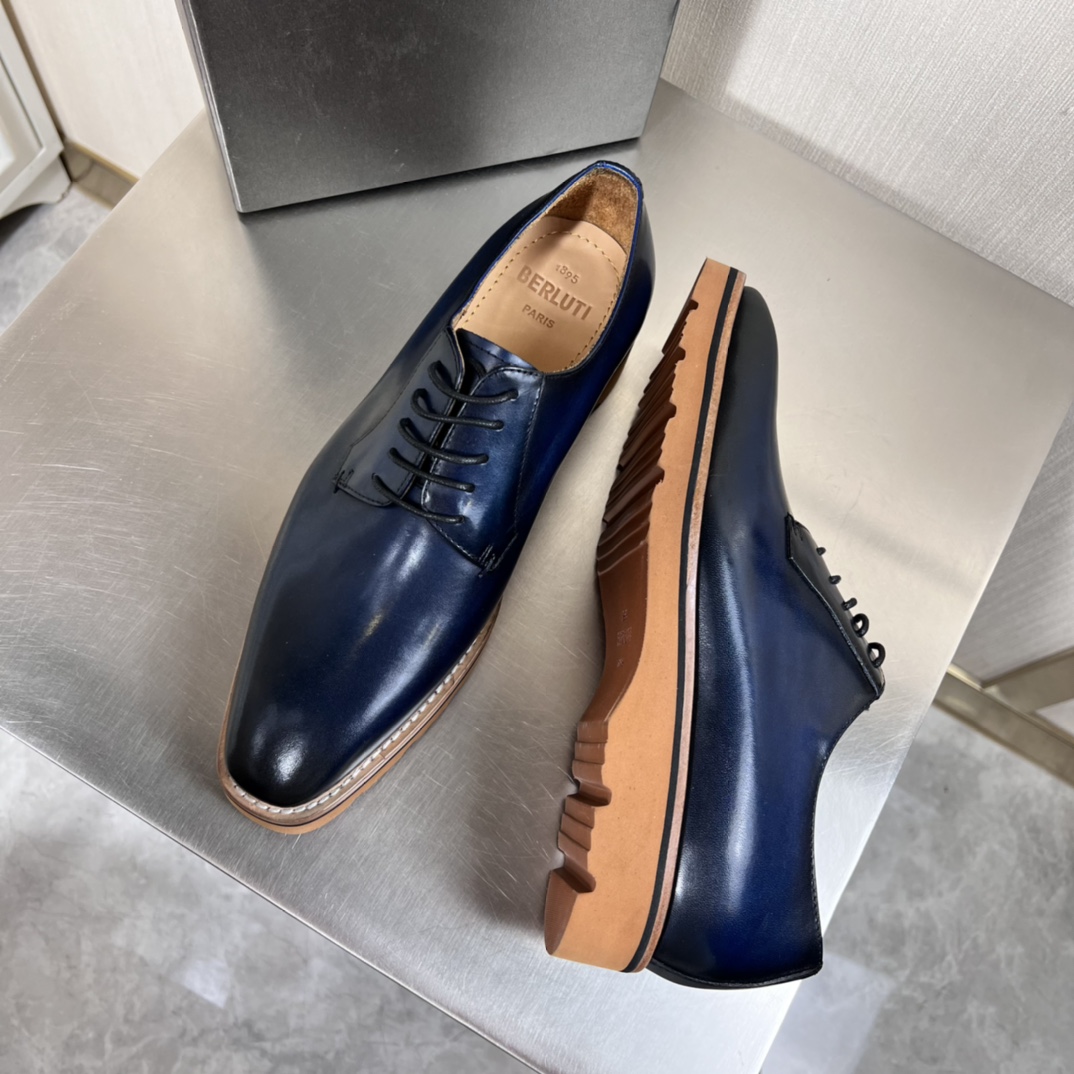 Men B*erluti Top Loafer