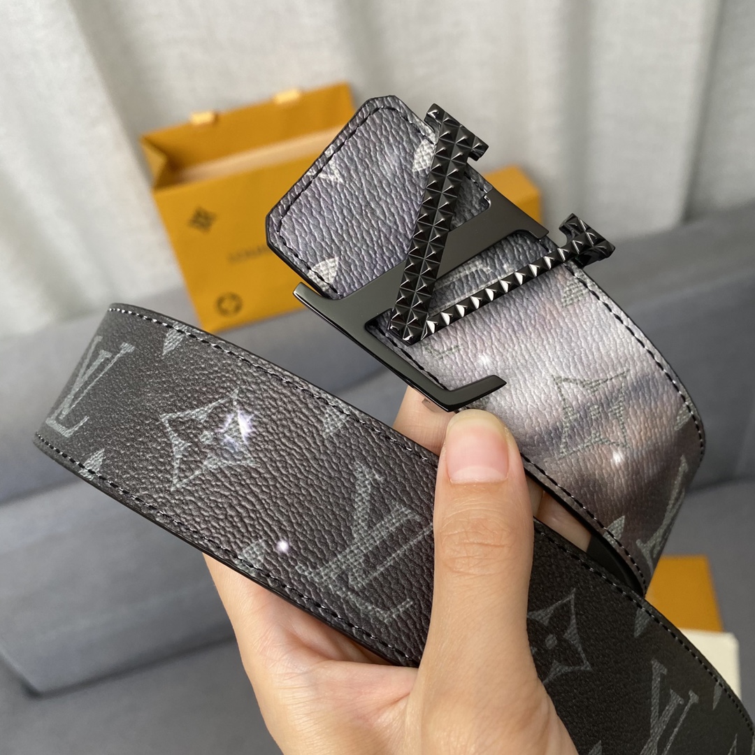 L*ouis V*uitton Belts Top Version
