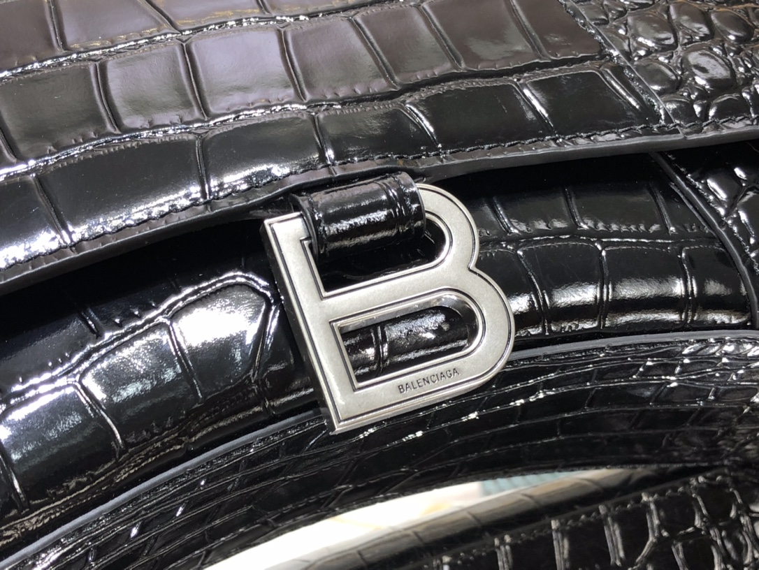 B*alenciaga Bag Top Quality