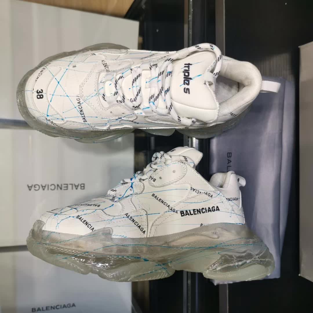 B*lenciaga