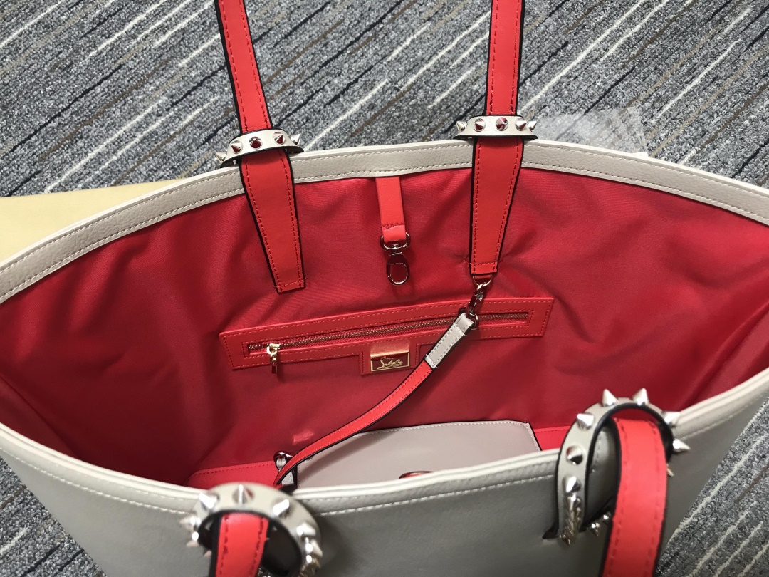 Bag C*hristian L*ouboutin Top Quality