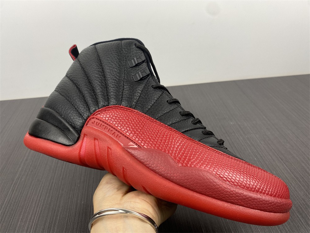 Air Jordan 12