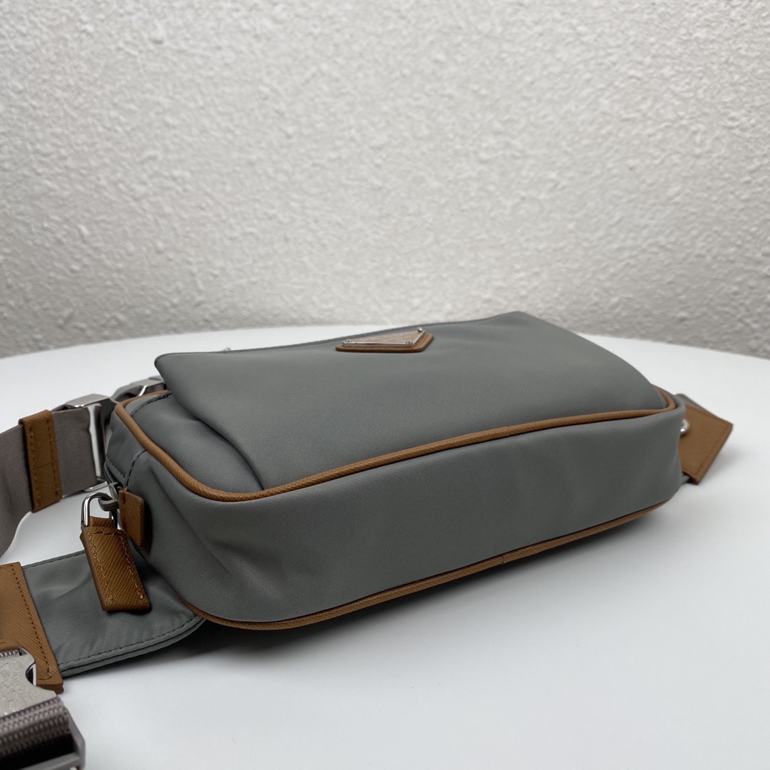 P*rada Top Bag 21*12.5*4.5cm