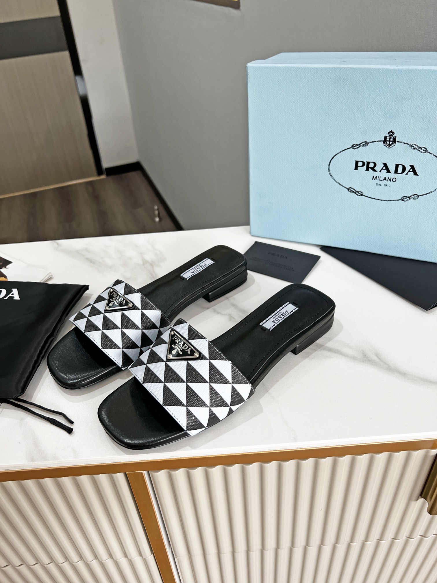 Women P*rada Top Sandals