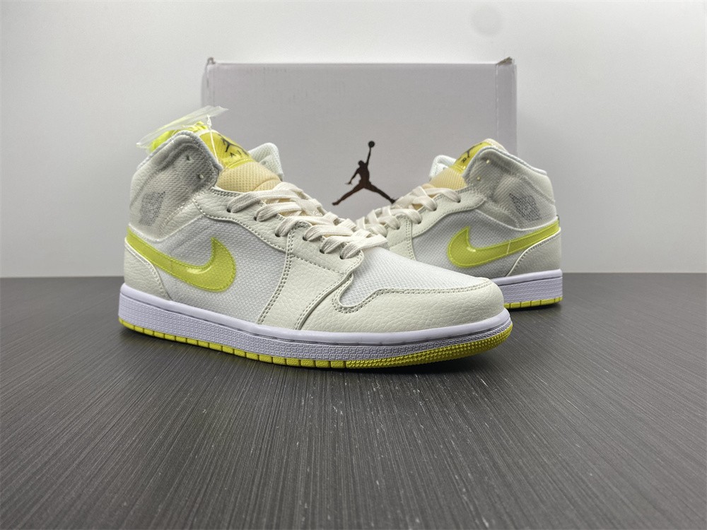 Air Jordan 1 Mid DB2822-107