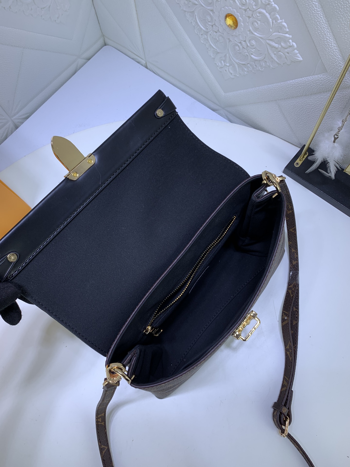 L*ouis V*uitton Bag Top Quality 25*19*10cm