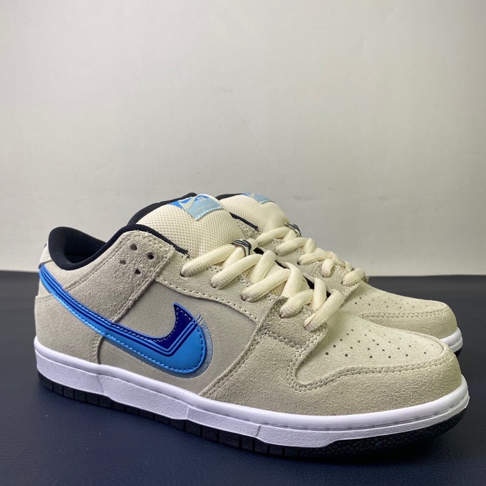 from O*ff-W*hite x Nike Dunk Low