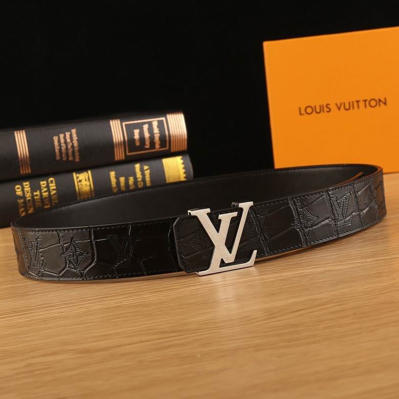 L*uis V*itton Belts Top Version