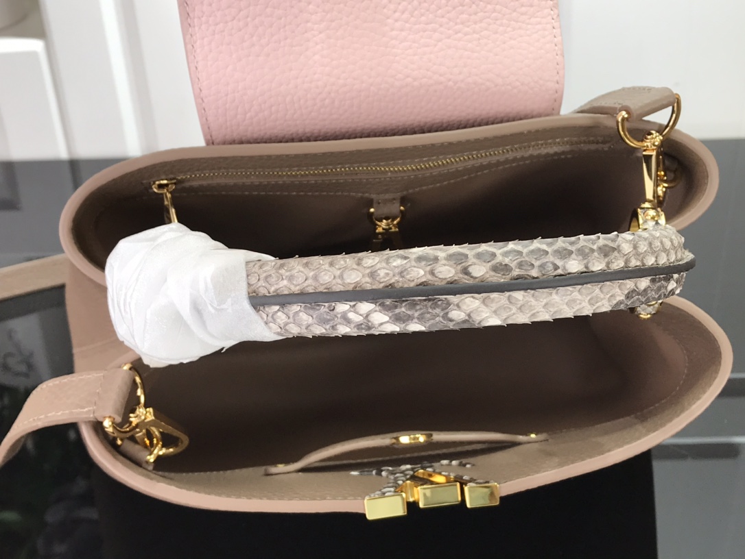 L*ouis V*uitton Top Bag 31.5 x 20.0 x 11.0 cm