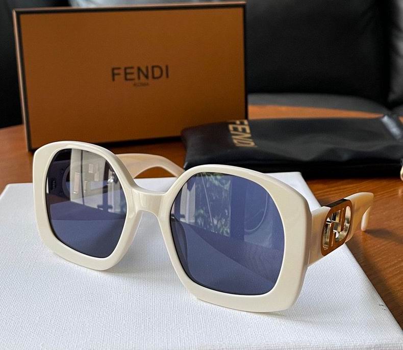 F*endi Glasses Top