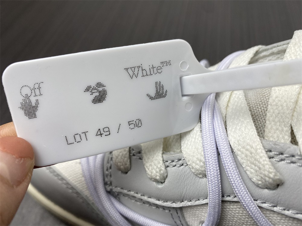 from O*ff-W*hite x Nike Dunk Low