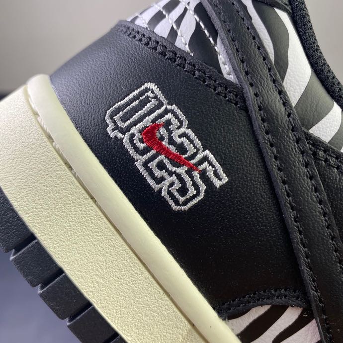 from Nike Dunk SB Low Zebra DM3510-001