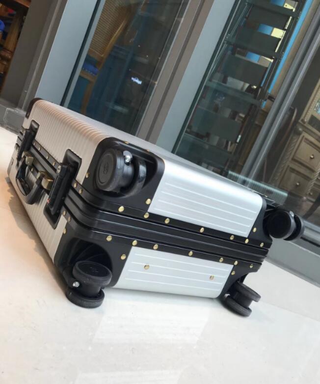 G*UCCI Luggage 20 inch ()