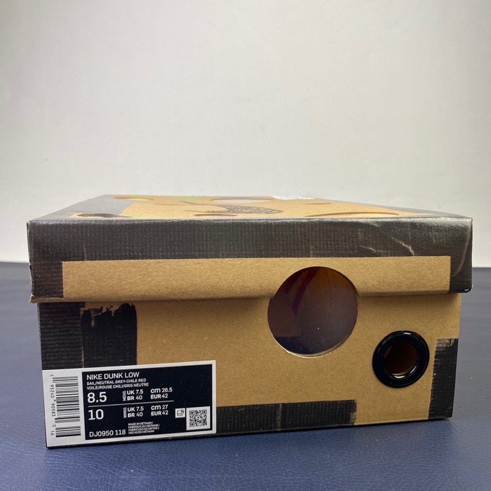 from O*ff-W*hite x Nike Dunk Low