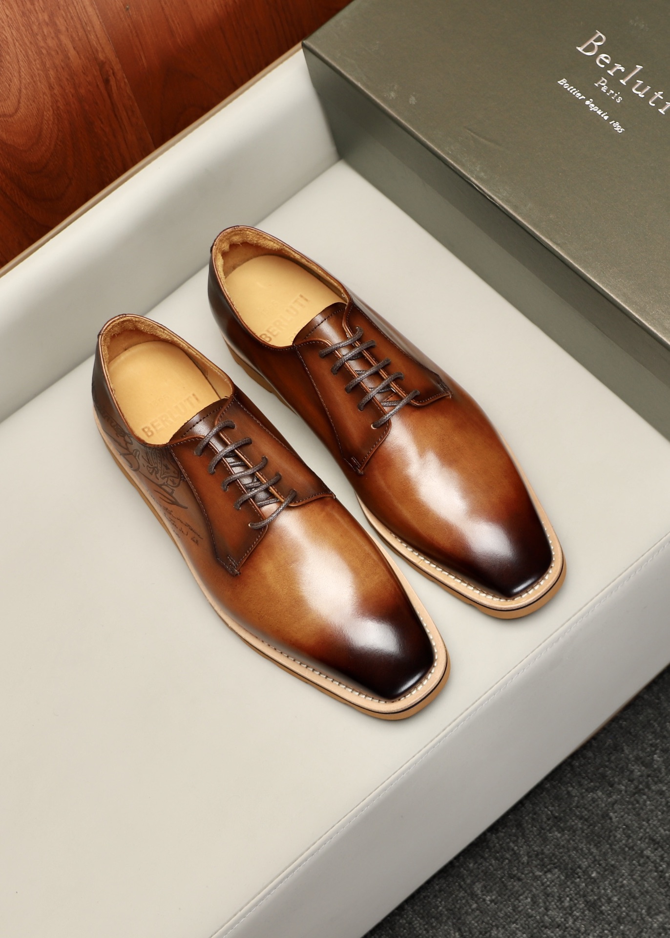 Men B*erluti Top Loafer