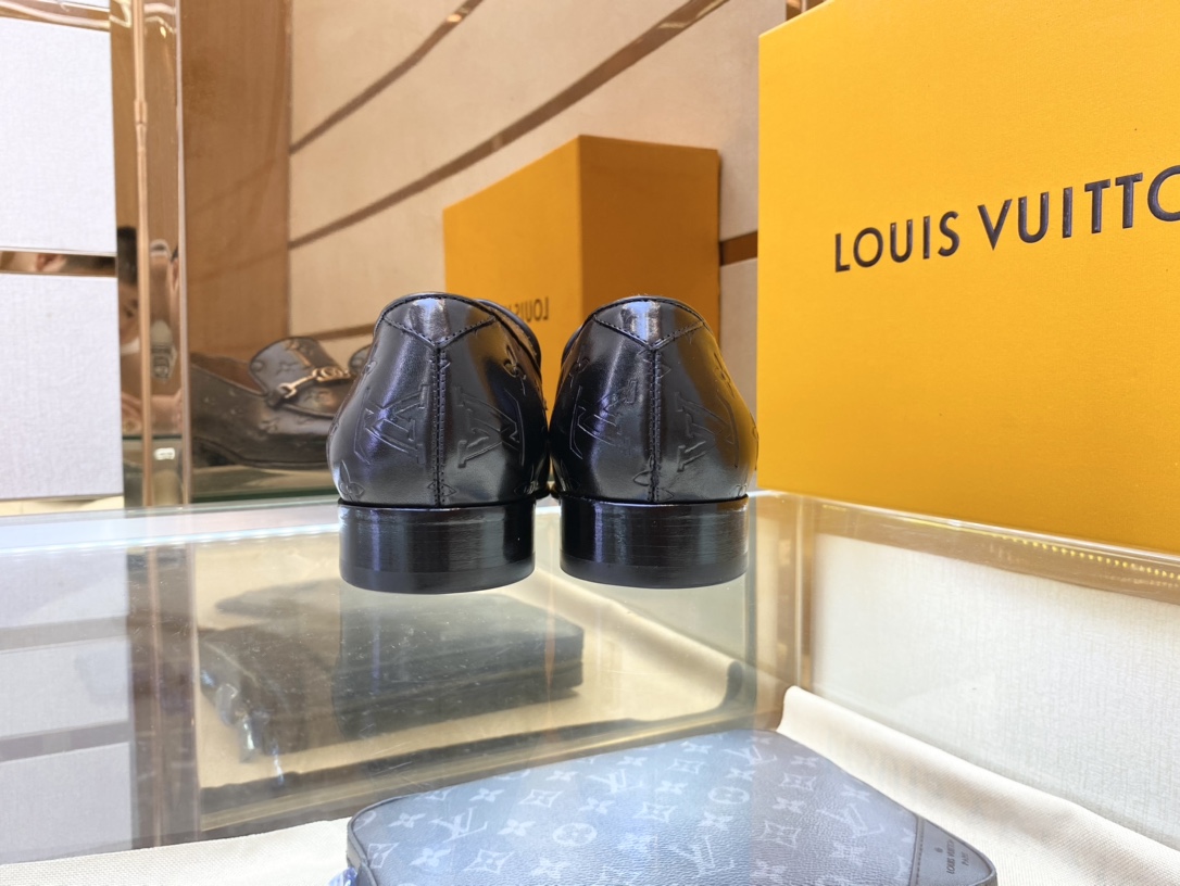 Men L*ouis V*uitton Top Sneaker