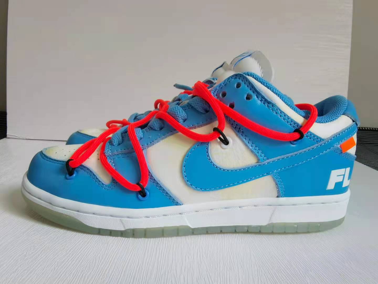 from O*ff-W*hite x Nike Dunk Low