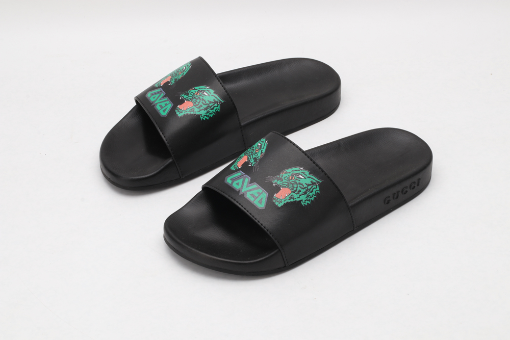 G*cci Sandals