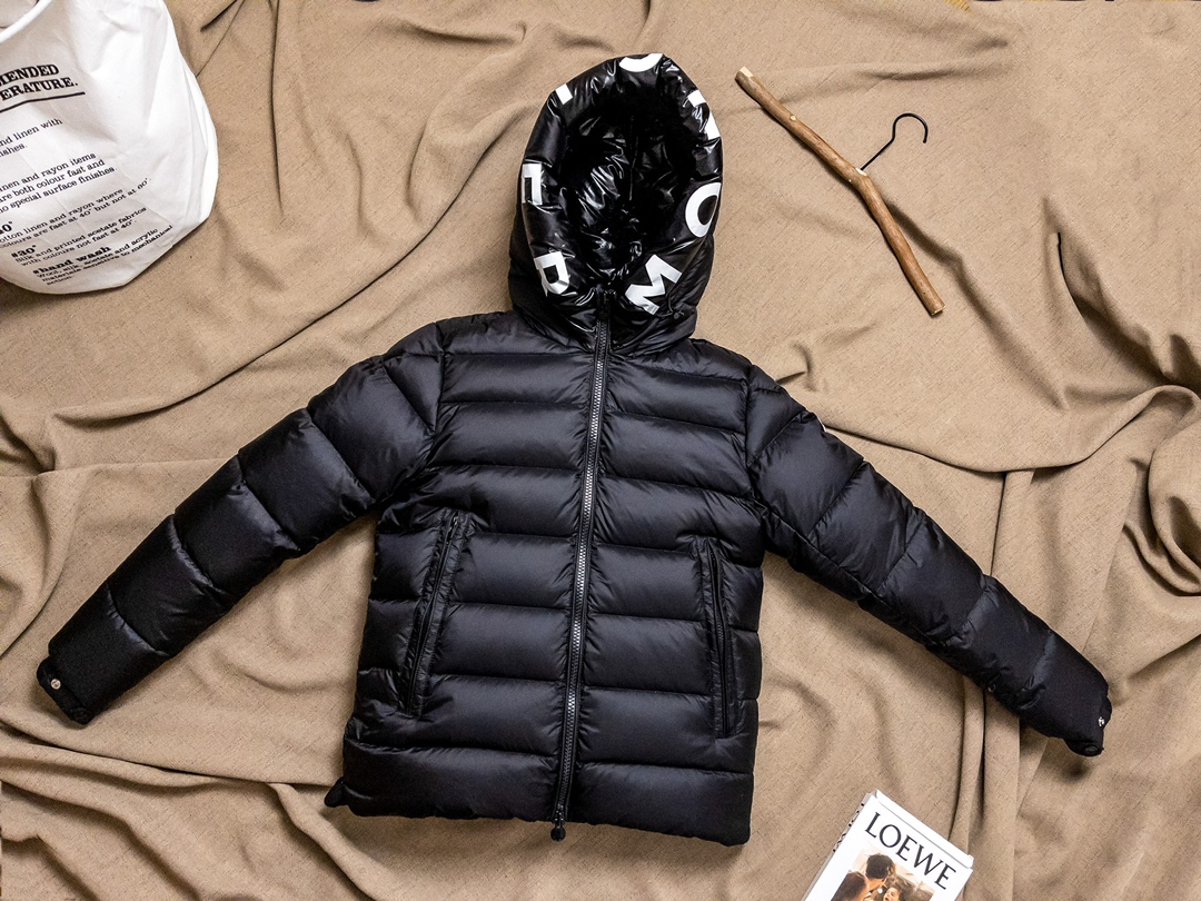 Women Jacket/Sweater Top Quality