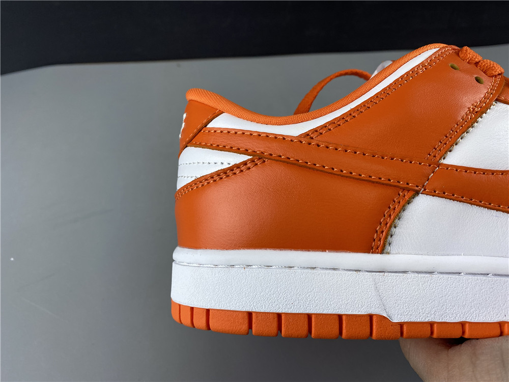 from Khaki24 Nike Dunk SB low CU1726-101