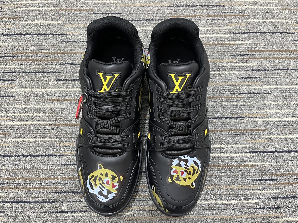 Men L*ouis V*uitton Top Sneakers