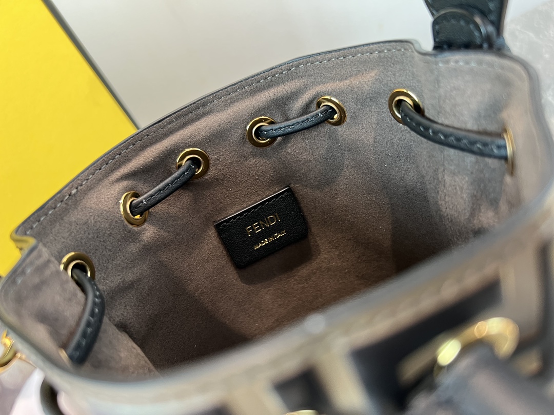 F*endi Bag Top Quality 12*10*18CM