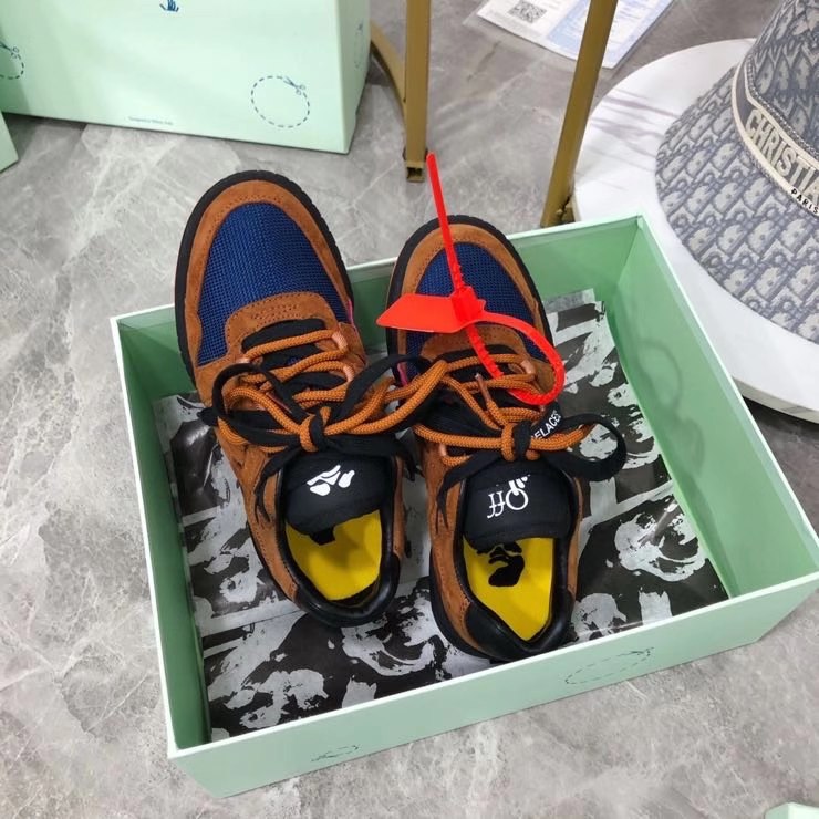 Men Women O*ff W*hite Sneaker