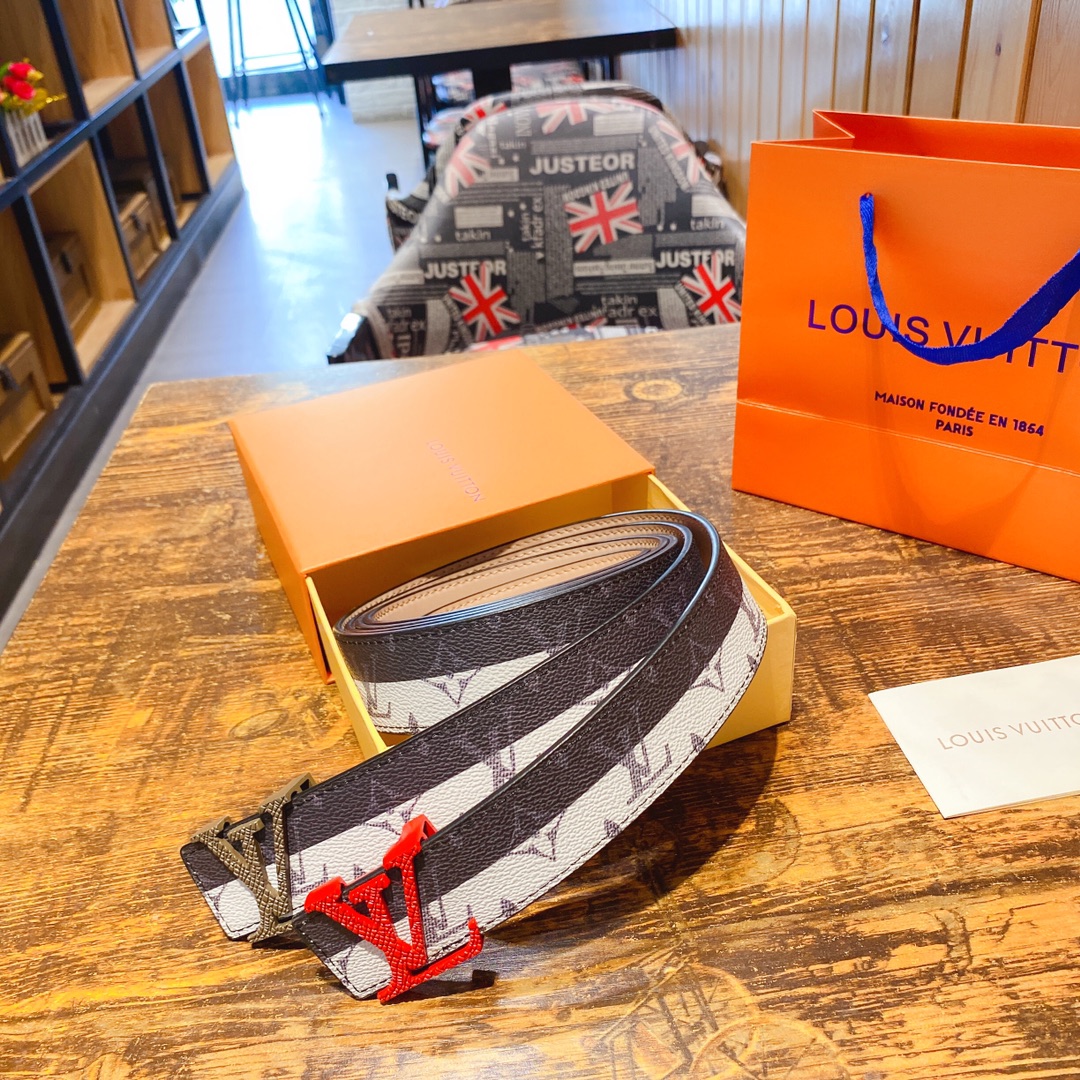 L*ouis V*uitton Belts Top Version