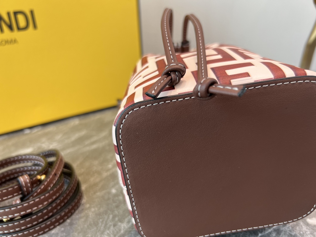 F*endi Bag Top Quality 12*10*18CM