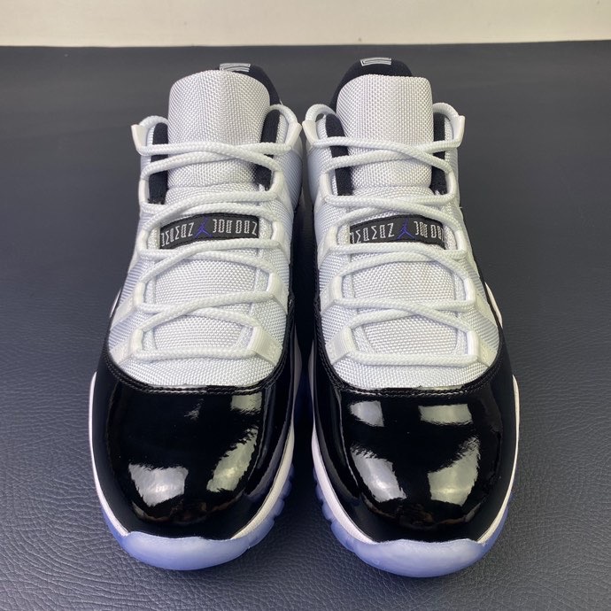 Air Jordan 11 Low Concord 528895-153