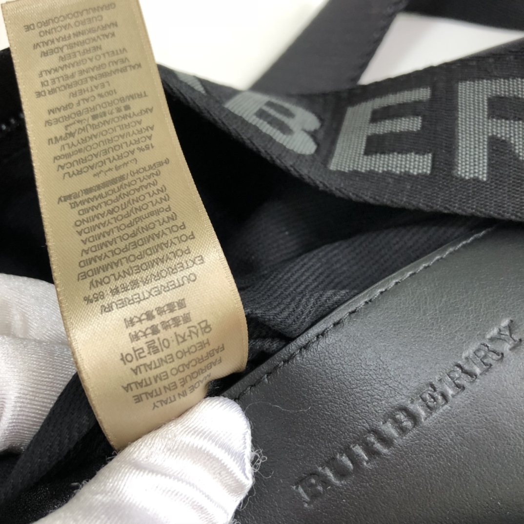 B*urberry Bag Top Quality