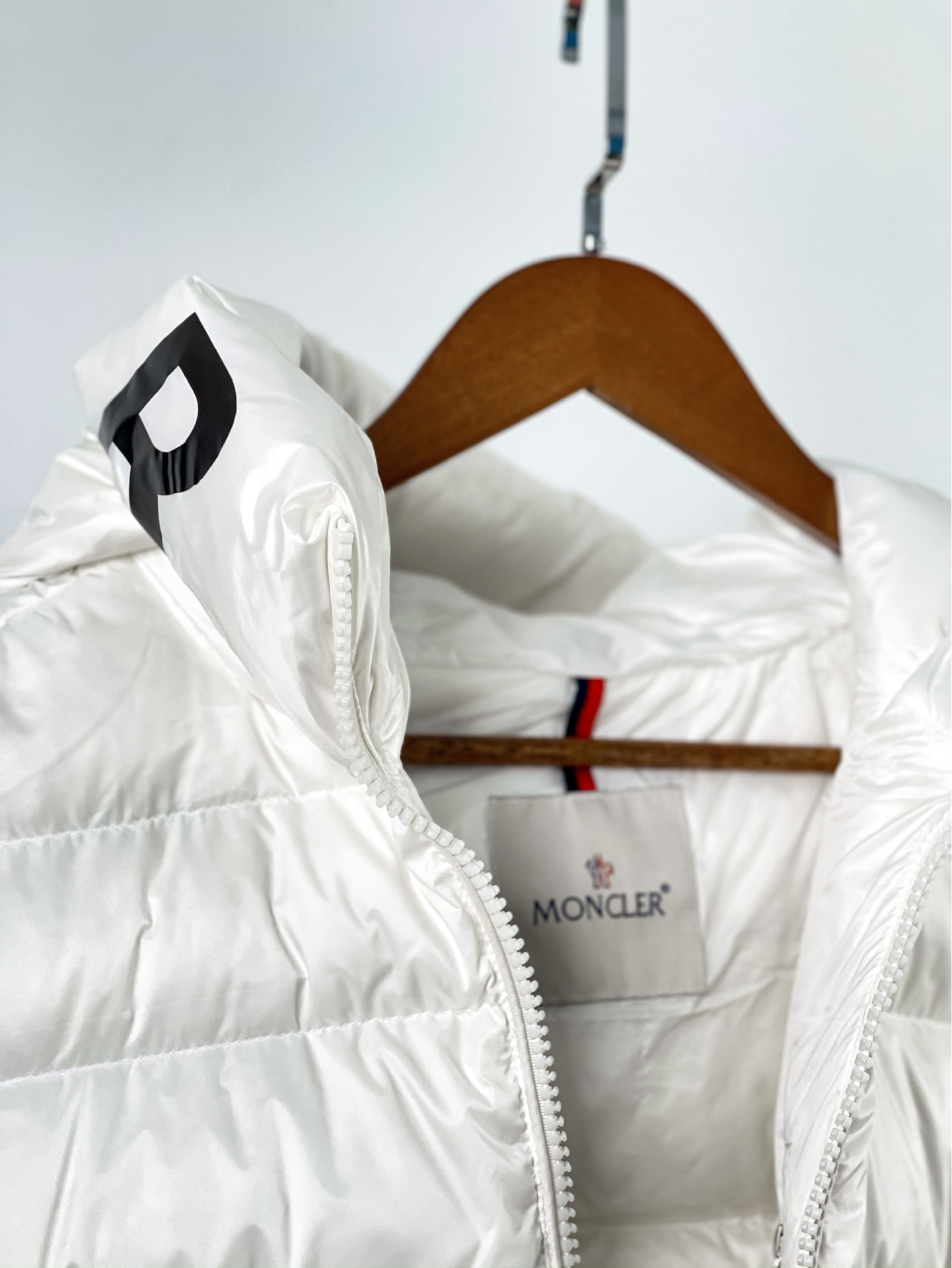 Women Jacket/Sweater Top Quality