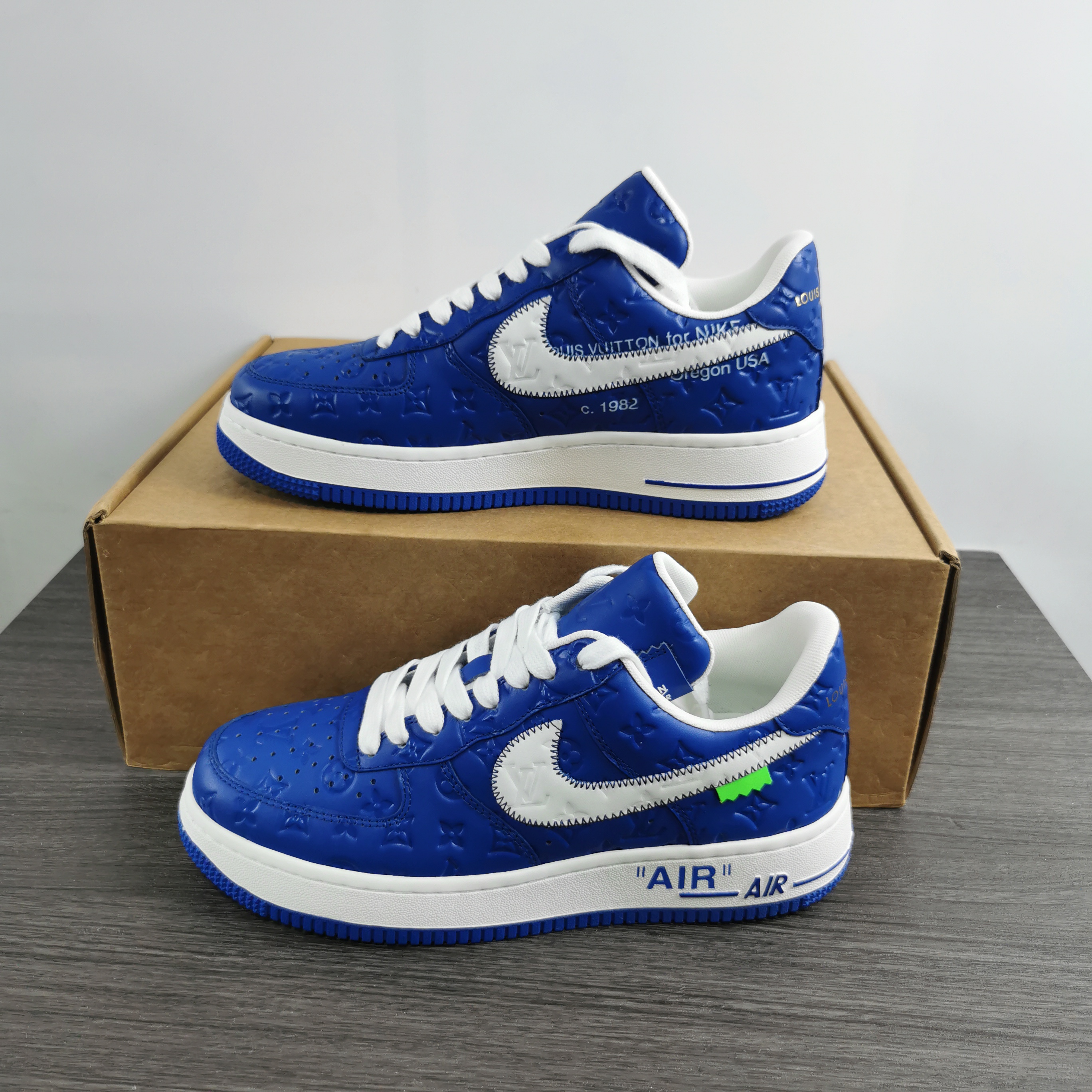 from O*ff-W*hite x Nike Air Force 1 x L*V Low
