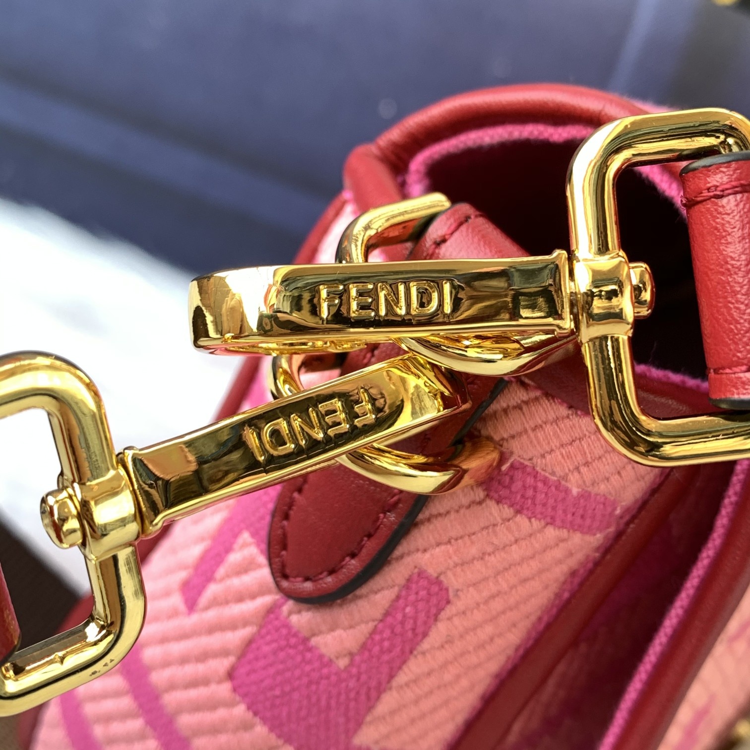 F*endi Top Bag 26*14*4cm