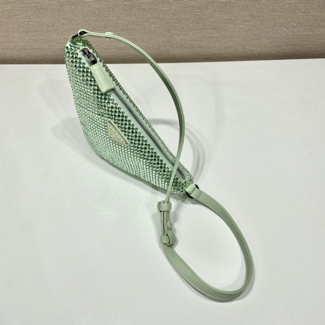 P*rada Bag Top Quality 26*15*5.5CM