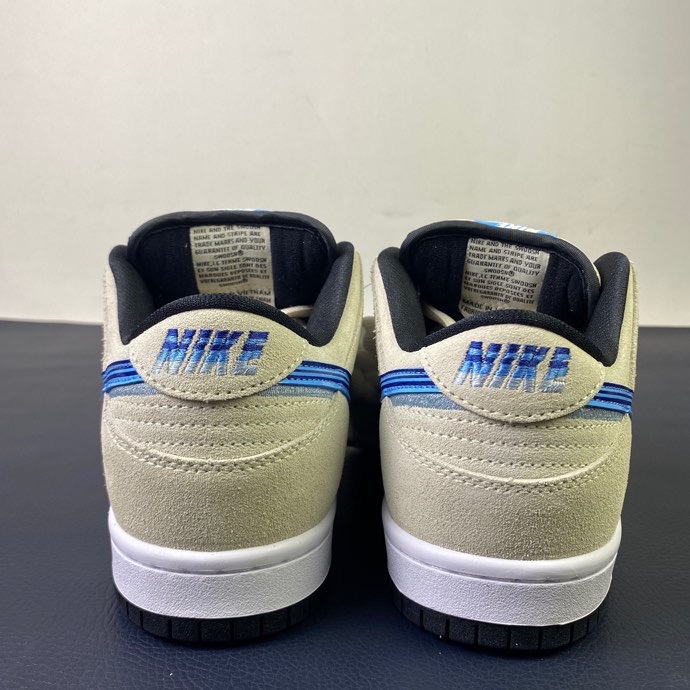 from O*ff-W*hite x Nike Dunk Low