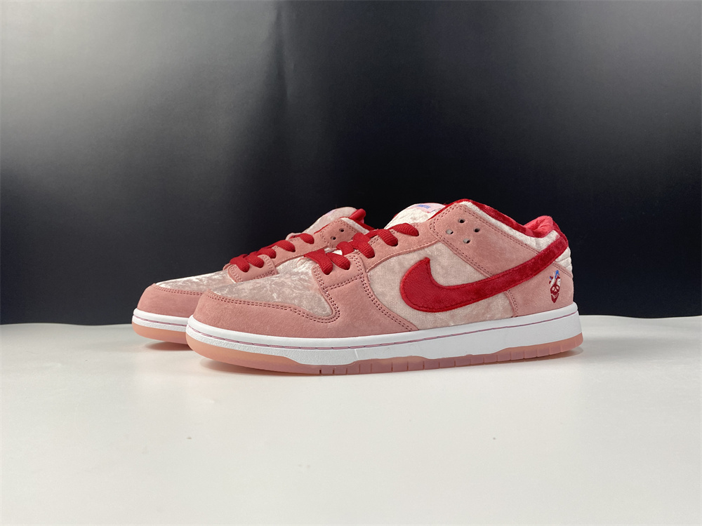 from Nike Dunk SB Low CT2552-800