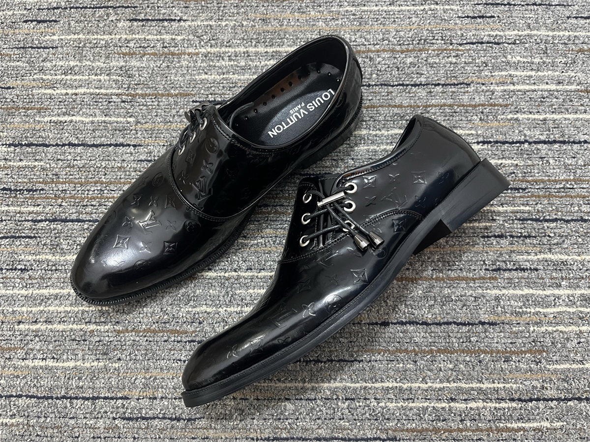 Men L*ouis V*uitton Top Sneaker