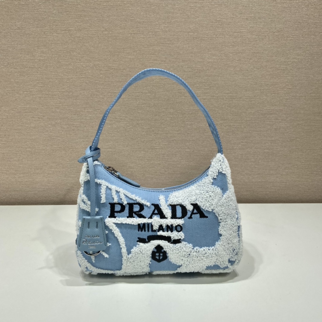 P*rada Bag Top Quality 23*17*6CM
