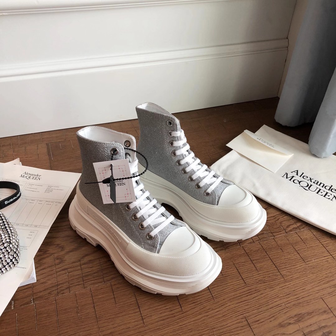 A*exander M*queen Sneaker